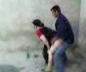 Seksi ve sarışın gizli amatör porn duman onu